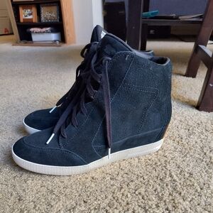 Sorel women's wedge boots